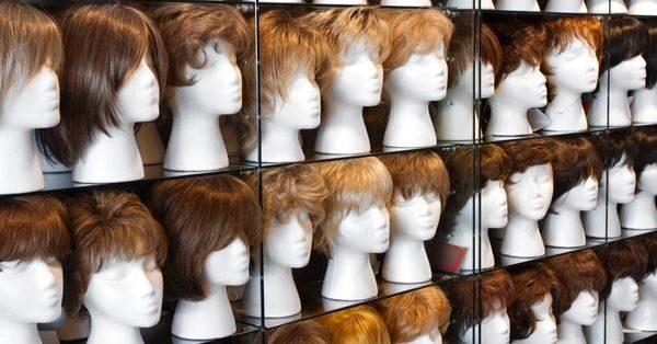 Best Wigs to Buy Online - Display wigs on mannequin